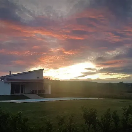Lavender With Swimming Pool Βίλα Μόσταρ